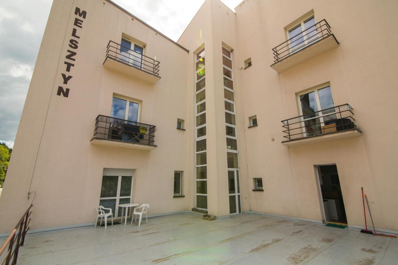 Krynica Apartamenty 100M Duzy Apartament, Salon + 3 Sypialnie Przy Deptaku Екстер'єр фото